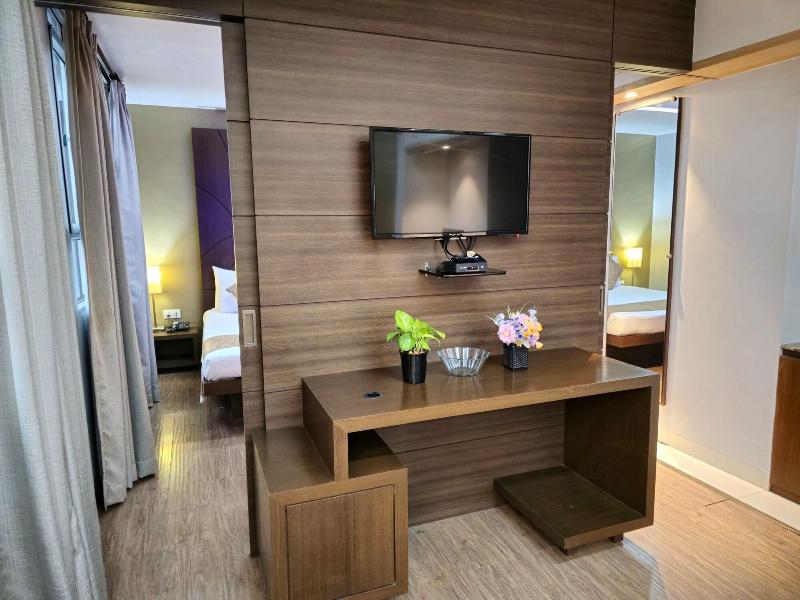 Hotel Daaysco Oley Allo image