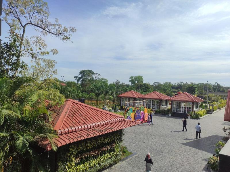 Hm Resort