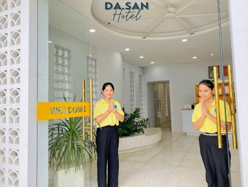 Da San Hotel image