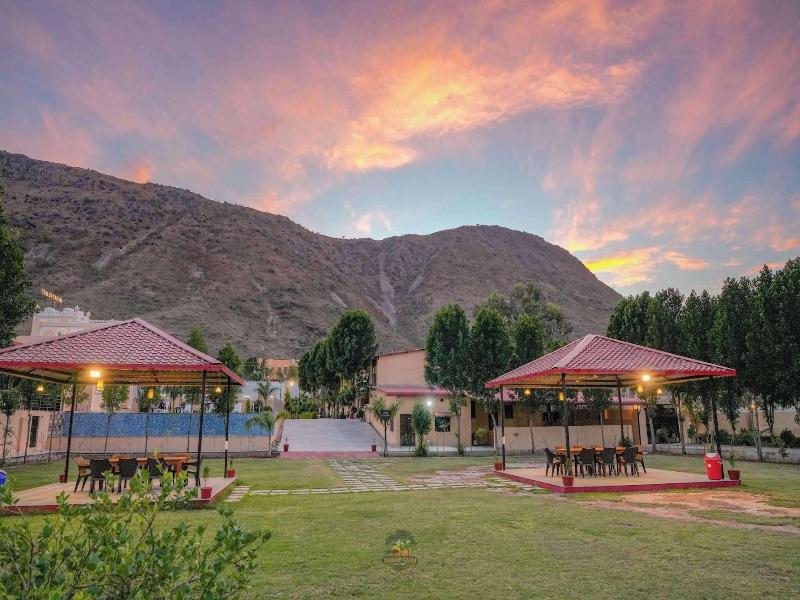 Akshay Valley Hotel Restro image