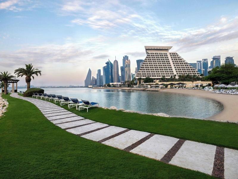 Sheraton Grand Doha Resort & Convention Hotel image