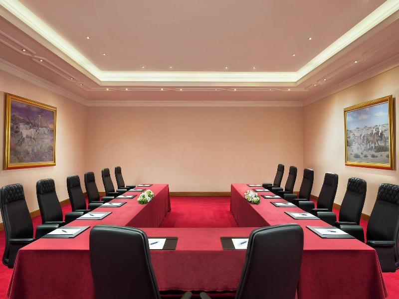 Sheraton Grand Doha Resort & Convention Hotel image