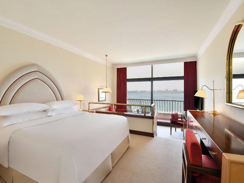 Sheraton Grand Doha Resort & Convention Hotel image