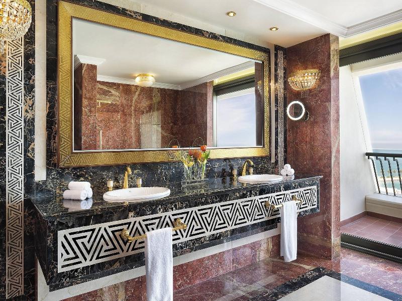 Sheraton Grand Doha Resort & Convention Hotel image