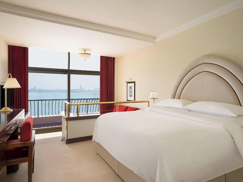 Sheraton Grand Doha Resort & Convention Hotel image