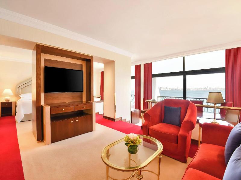Sheraton Grand Doha Resort & Convention Hotel image