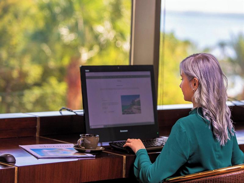 Sheraton Grand Doha Resort & Convention Hotel image