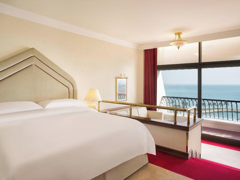 Sheraton Grand Doha Resort & Convention Hotel image