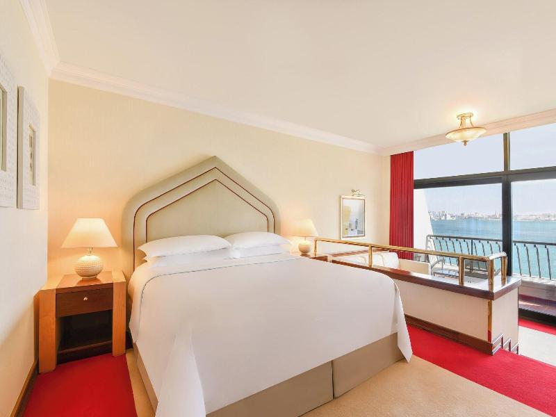 Sheraton Grand Doha Resort & Convention Hotel image