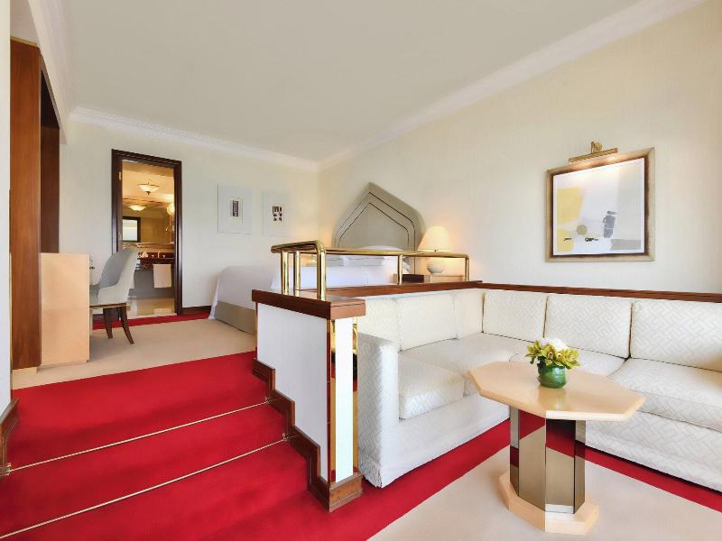 Sheraton Grand Doha Resort & Convention Hotel image