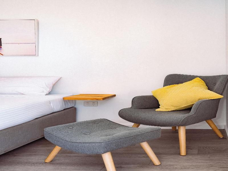 Peninsula Beachside Accommodation image