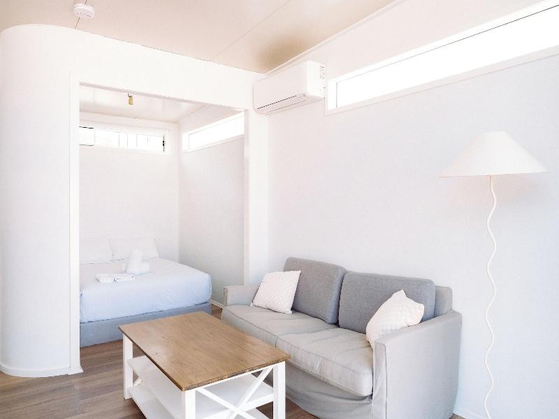 Peninsula Beachside Accommodation image