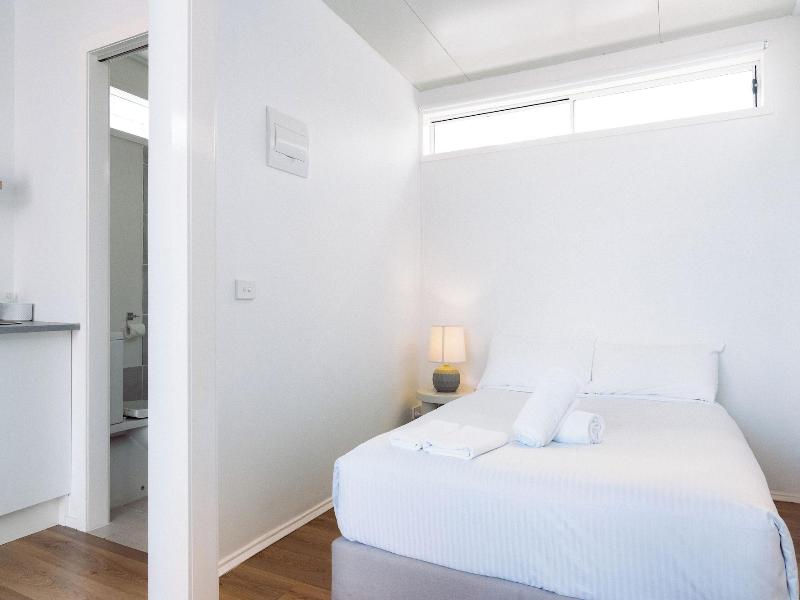 Peninsula Beachside Accommodation image