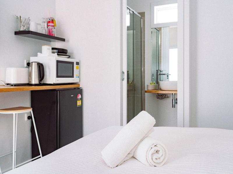 Peninsula Beachside Accommodation image
