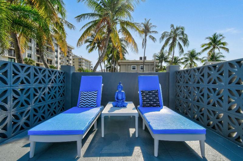 Sunshine Shores Boutique Apartments image