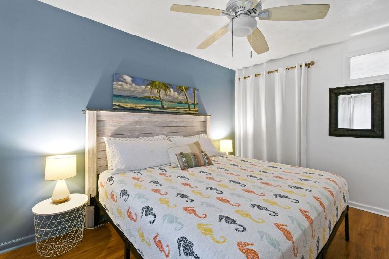 Sunshine Shores Boutique Apartments image