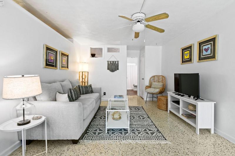 Sunshine Shores Boutique Apartments image