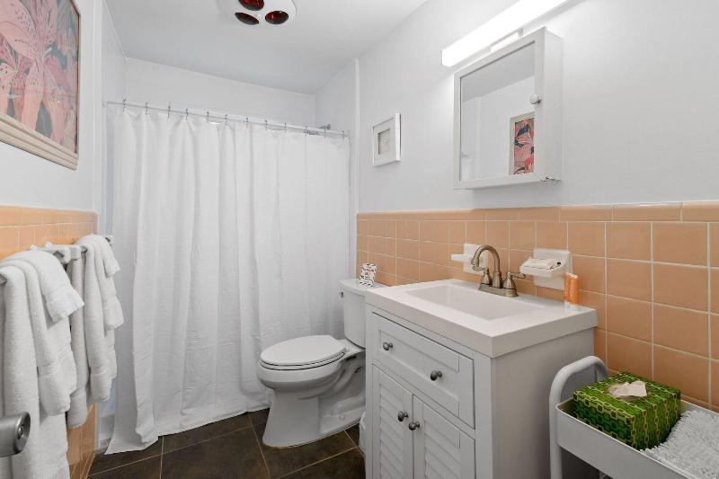 Sunshine Shores Boutique Apartments image