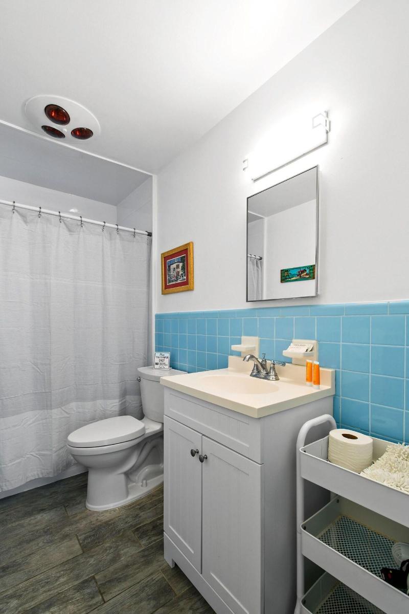 Sunshine Shores Boutique Apartments image
