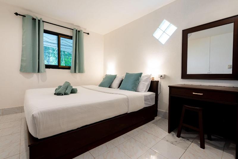 Lanta School Beach Resort image