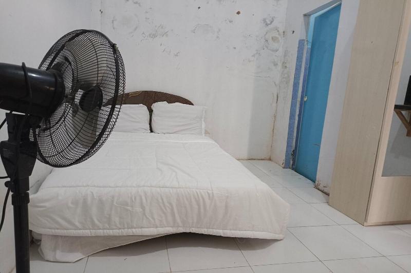Spot On 93375 Elang Homestay image