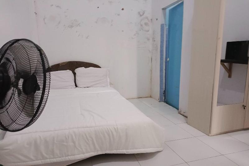 Spot On 93375 Elang Homestay image