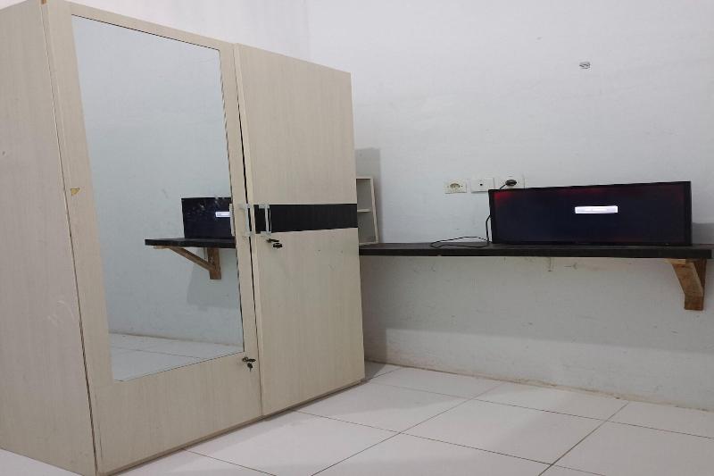 Spot On 93375 Elang Homestay image
