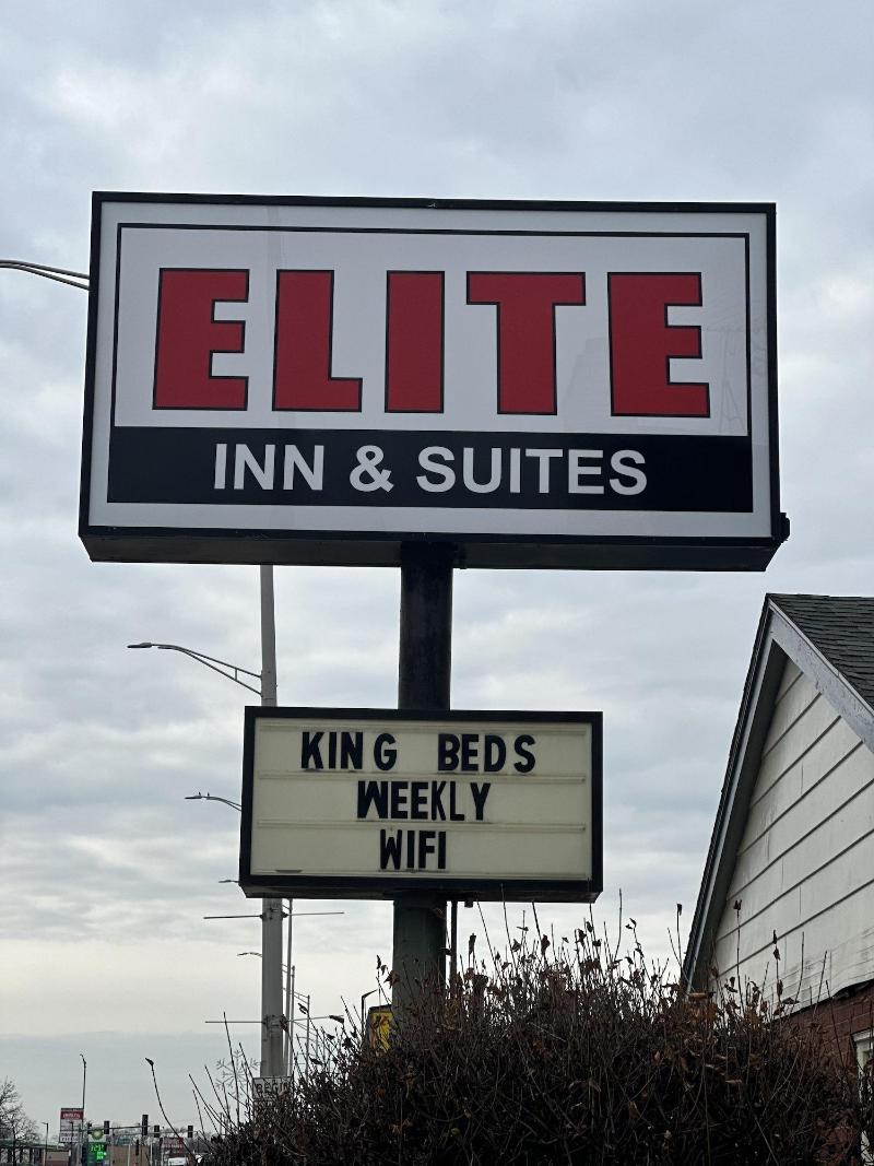 Capital O Elite Inn & Suites South Holland I 94 image