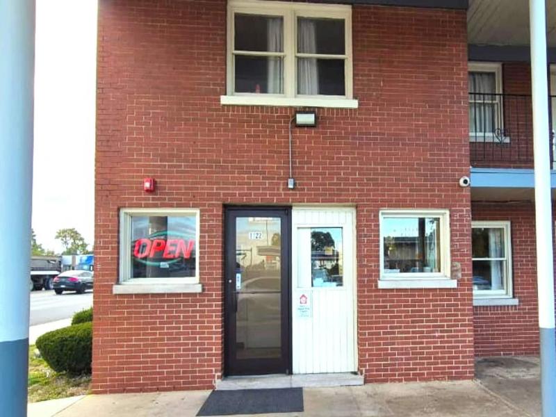 Capital O Elite Inn & Suites South Holland I 94 image