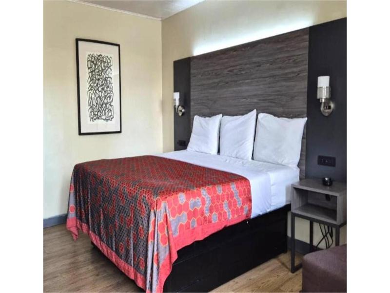 Elite Inn & Suites South Holland Chicago image