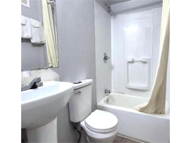 Elite Inn & Suites South Holland Chicago image