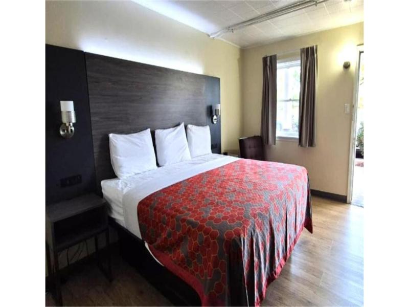 Elite Inn & Suites South Holland Chicago image