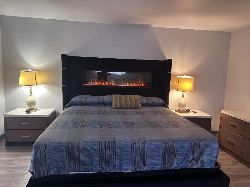 Capital O Elite Inn & Suites South Holland I 94 image