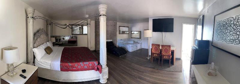 Capital O Elite Inn & Suites South Holland I 94 image