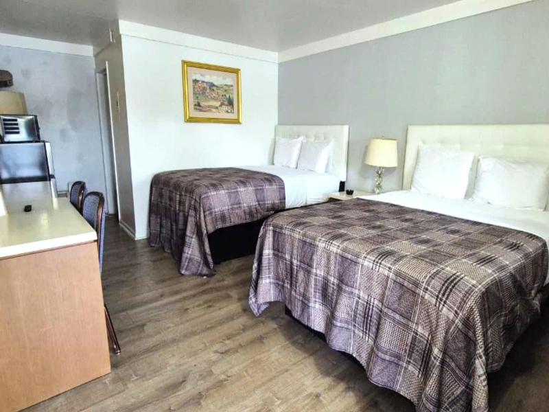 Capital O Elite Inn & Suites South Holland I 94 image