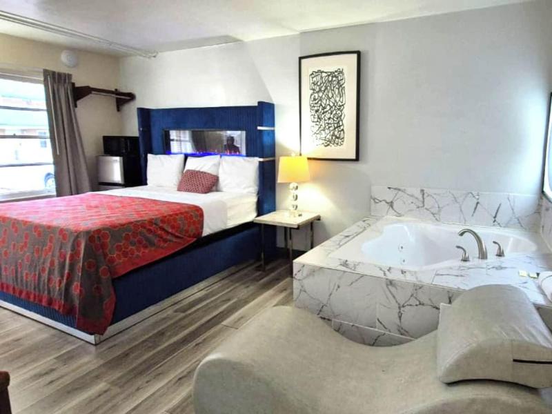 Capital O Elite Inn & Suites South Holland I 94 image