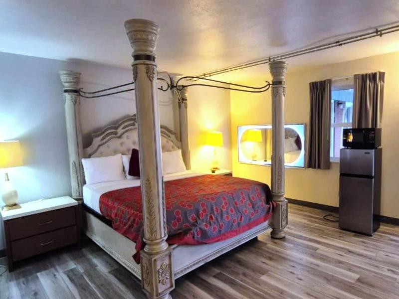 Capital O Elite Inn & Suites South Holland I 94 image