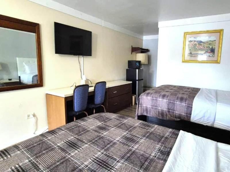 Capital O Elite Inn & Suites South Holland I 94 image