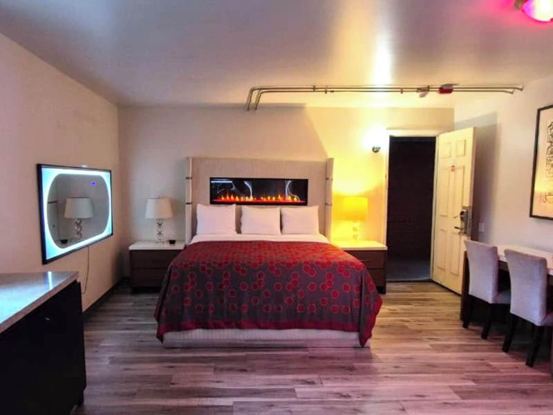 Capital O Elite Inn & Suites South Holland I 94 image