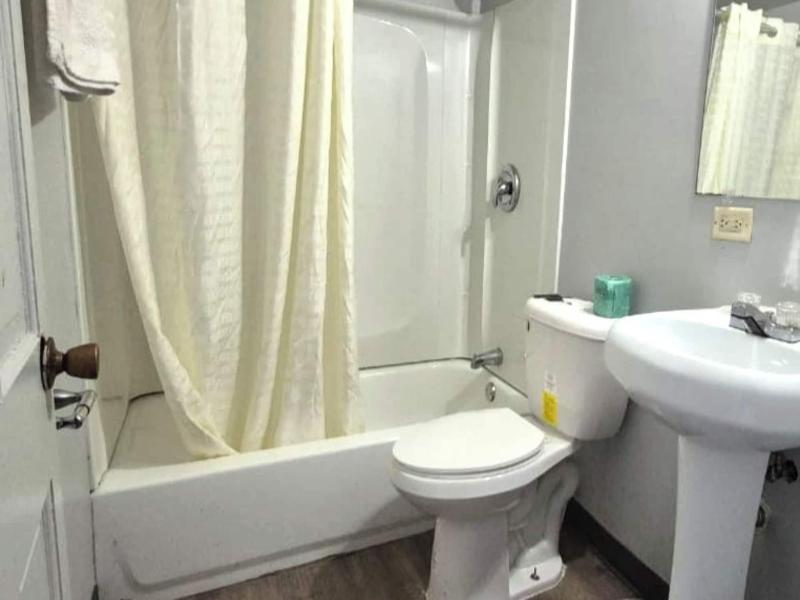 Capital O Elite Inn & Suites South Holland I 94 image