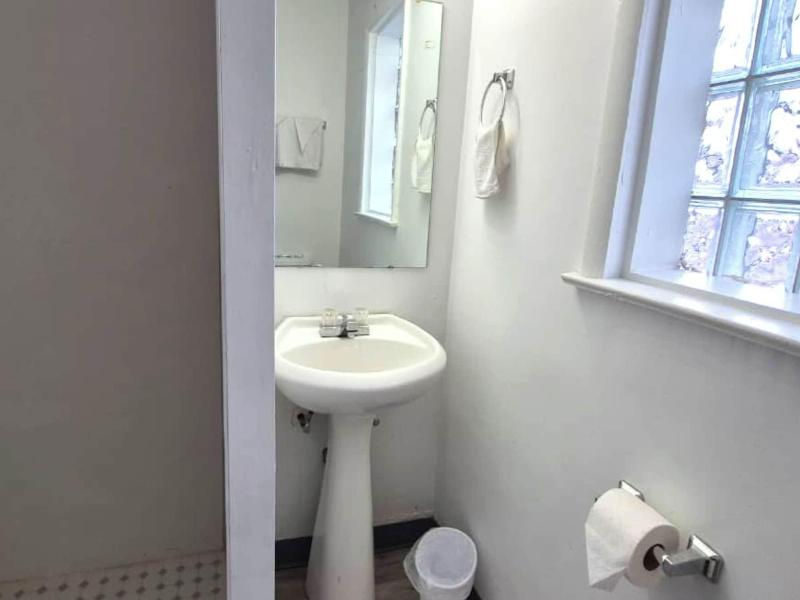Capital O Elite Inn & Suites South Holland I 94 image