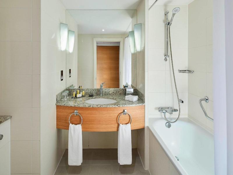 London Marriott Hotel Canary Wharf image