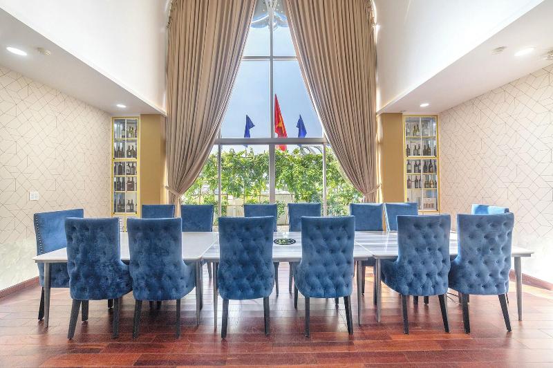 Tiffany Hotel Restaurant image