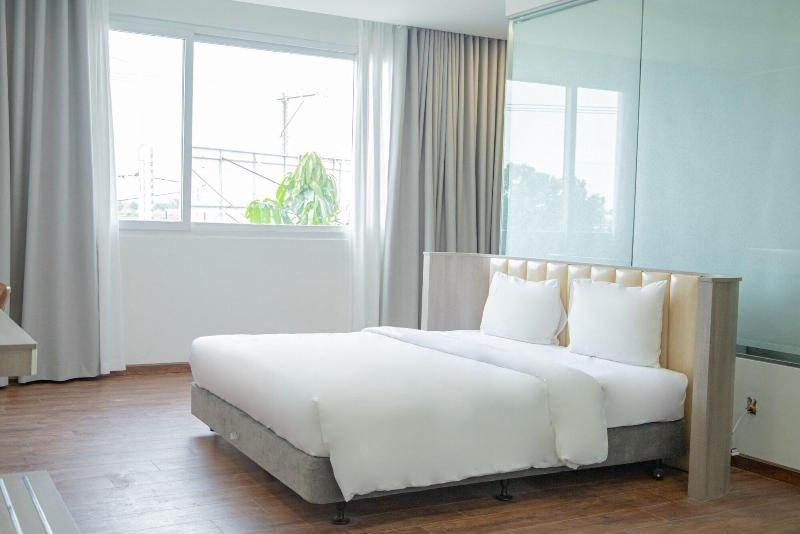 The Mansion Hotel Bien Hoa image