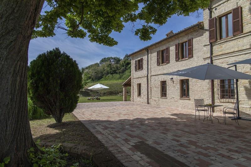 Locanda Di Montegiove image
