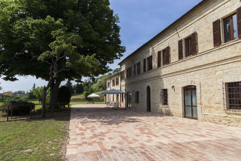 Locanda Di Montegiove image