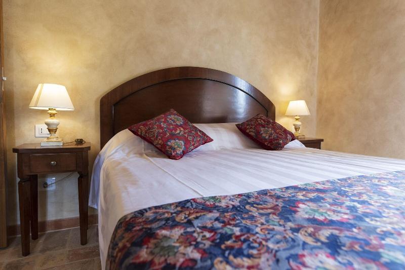 Locanda Di Montegiove image