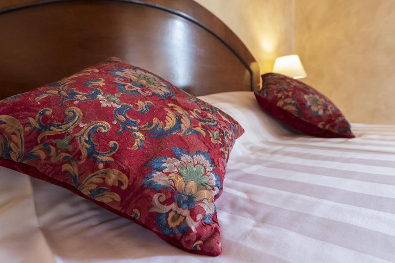 Locanda Di Montegiove image