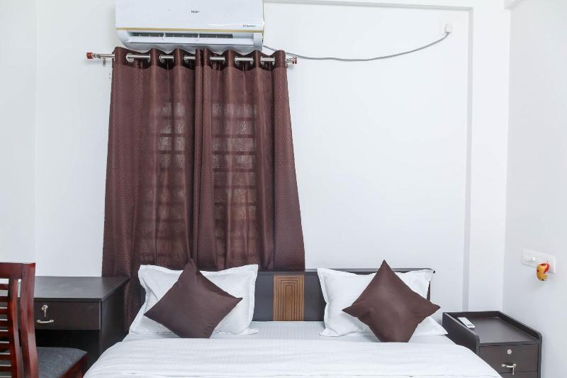 Guest West Inn image
