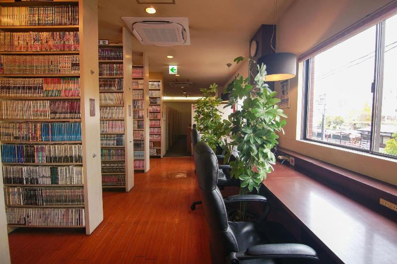 Red Submarine Hostel image
